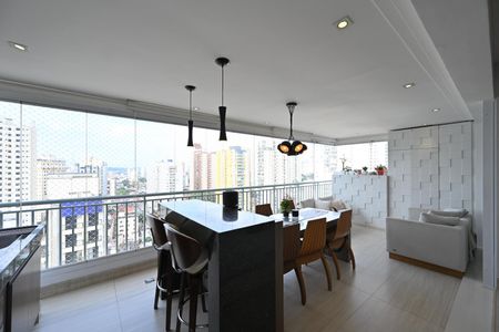 Varanda de apartamento para alugar com 3 quartos, 100m² em Chácara Inglesa, São Paulo