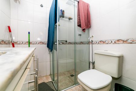 Banheiro de apartamento à venda com 1 quarto, 57m² em Santo Agostinho, Belo Horizonte