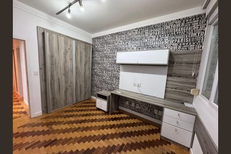 Apartamento para alugar com 154m², 4 quartos e 1 vagaQuarto