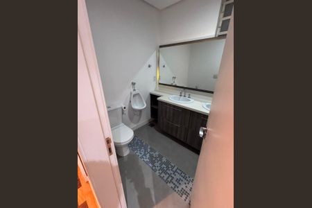 Apartamento para alugar com 154m², 4 quartos e 1 vagaBanheiro da Suíte 2