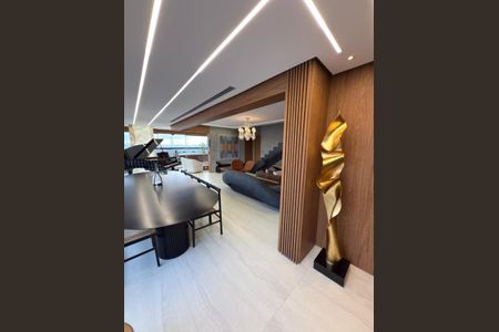Apartamento à venda com 240m², 3 quartos e 4 vagasFoto 10
