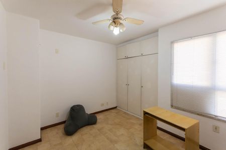 Apartamento para alugar com 70m², 2 quartos e 1 vagaQuarto