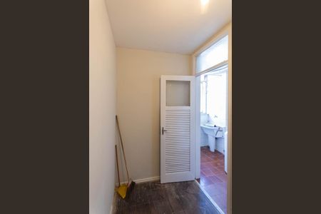 Apartamento para alugar com 70m², 2 quartos e 1 vagaQuarto de Serviço