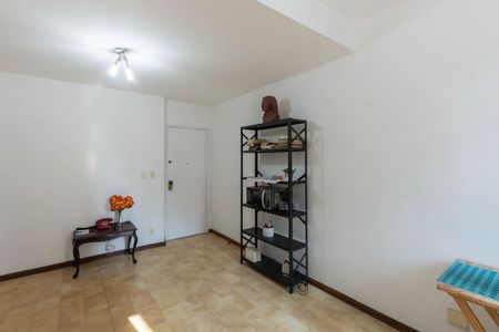 Apartamento para alugar com 70m², 2 quartos e 1 vagaSala