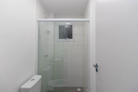 Banheiro de apartamento para alugar com 2 quartos, 38m² em Jardim Brasil (zona Norte), São Paulo