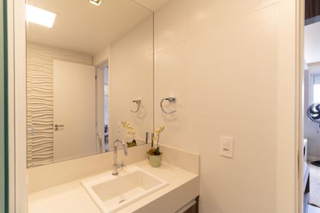 Apartamento à venda com 74m², 2 quartos e 1 vagaBanheiro Social 