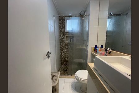 Apartamento à venda com 109m², 2 quartos e 2 vagasBanheiro da Suíte 1