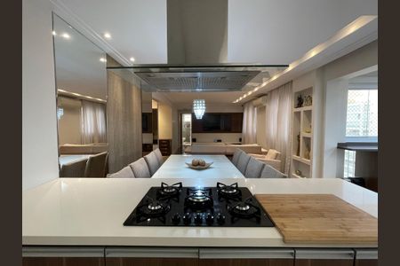 Apartamento à venda com 109m², 2 quartos e 2 vagasCozinha