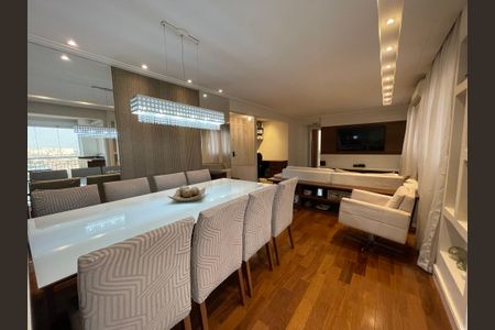 Apartamento à venda com 109m², 2 quartos e 2 vagasSala