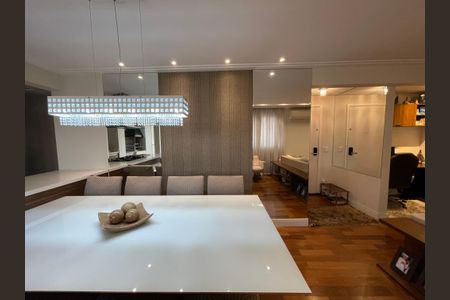 Apartamento à venda com 109m², 2 quartos e 2 vagasSala