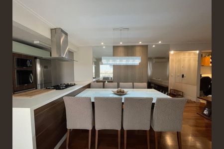 Apartamento à venda com 109m², 2 quartos e 2 vagasSala