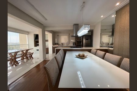 Apartamento à venda com 109m², 2 quartos e 2 vagasSala