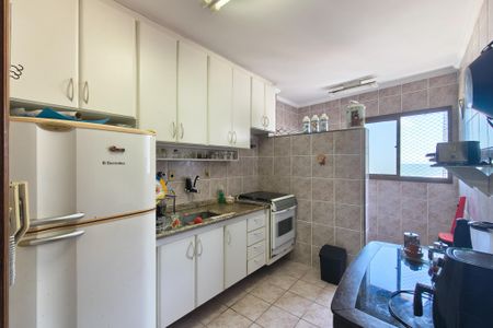 Apartamento para alugar com 82m², 2 quartos e 1 vagaCozinha 