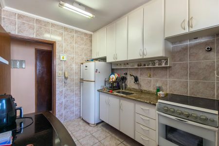 Apartamento para alugar com 82m², 2 quartos e 1 vagaCozinha 
