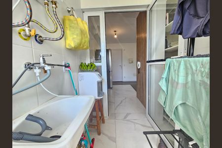 Apartamento à venda com 83m², 2 quartos e 2 vagasÁrea de Serviço