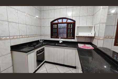 Casa para alugar com 100m², 1 quarto e 2 vagasCozinha