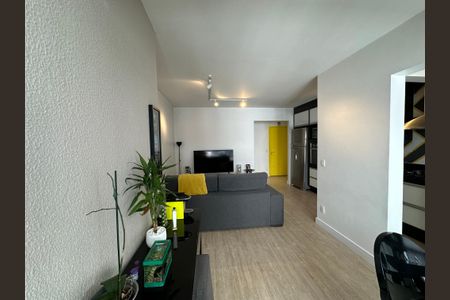 Apartamento para alugar com 65m², 2 quartos e 1 vagaSala