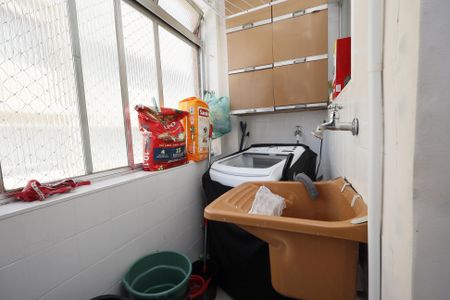 Apartamento à venda com 66m², 2 quartos e sem vagaÁrea de Serviço