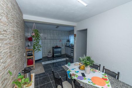 Casa para alugar com 190m², 5 quartos e 3 vagasCozinha 