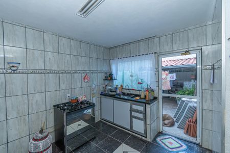 Casa para alugar com 190m², 5 quartos e 3 vagasCozinha 