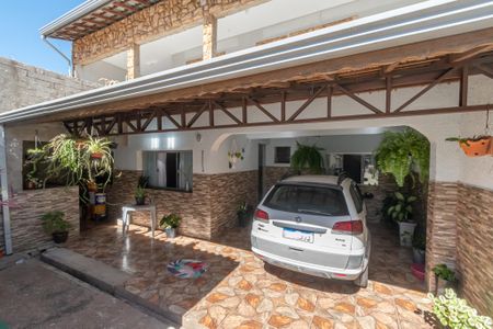 Casa para alugar com 190m², 5 quartos e 3 vagasGaragem 