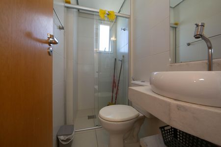 Apartamento à venda com 66m², 2 quartos e 2 vagasBANHEIRO2