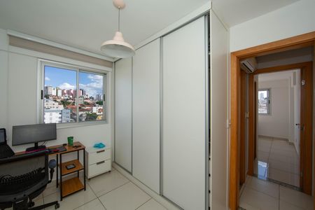 Apartamento à venda com 66m², 2 quartos e 2 vagasQUARTO2