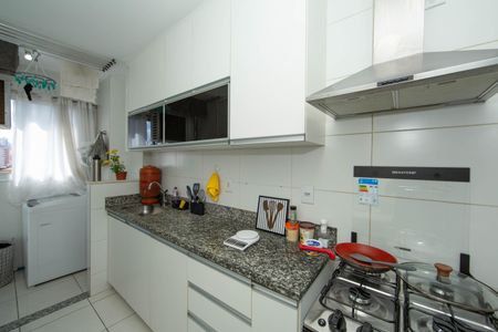 Apartamento à venda com 66m², 2 quartos e 2 vagasCOZINHA