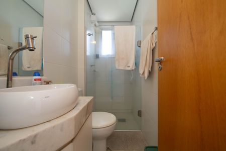Apartamento à venda com 66m², 2 quartos e 2 vagasBANHEIRO1
