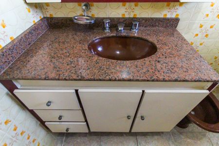 Casa à venda com 218m², 3 quartos e 5 vagas Casa à venda com 218m², 3 quartos e 5 vagasBanheiro
