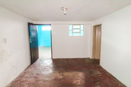 Casa à venda com 218m², 3 quartos e 5 vagas Casa à venda com 218m², 3 quartos e 5 vagasQuarto de Serviço - Porão