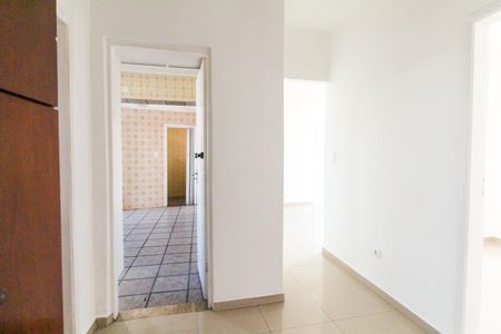 Casa à venda com 218m², 3 quartos e 5 vagas Casa à venda com 218m², 3 quartos e 5 vagasHall