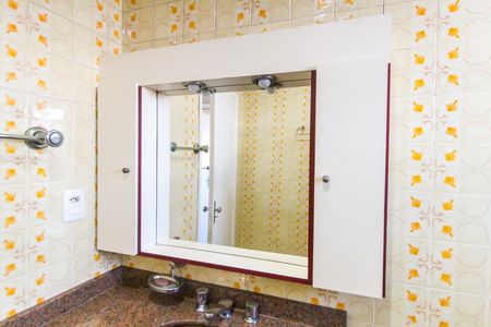 Casa à venda com 218m², 3 quartos e 5 vagas Casa à venda com 218m², 3 quartos e 5 vagasBanheiro
