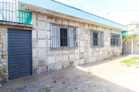 Casa à venda com 218m², 3 quartos e 5 vagas Casa à venda com 218m², 3 quartos e 5 vagasQuintal