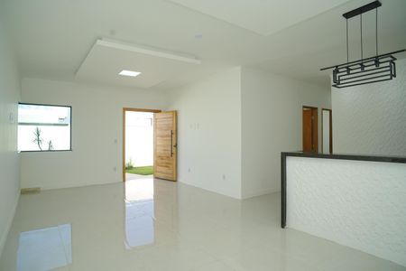 Sala de casa para alugar com 3 quartos, 110m² em Itaipuaçu, Maricá
