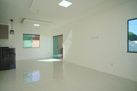 Sala de casa para alugar com 3 quartos, 110m² em Itaipuaçu, Maricá