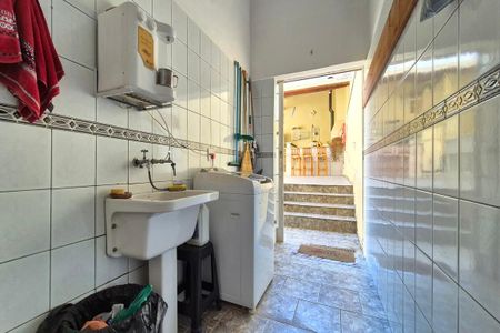 Casa à venda com 242m², 3 quartos e 4 vagasÁrea de Serviço