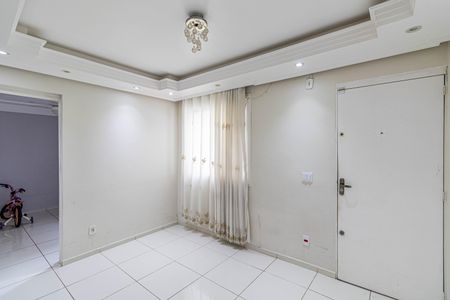 Sala de apartamento para alugar com 2 quartos, 45m² em Conjunto Habitacional Castro Alves, São Paulo