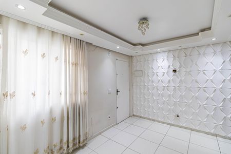 Sala de apartamento para alugar com 2 quartos, 45m² em Conjunto Habitacional Castro Alves, São Paulo