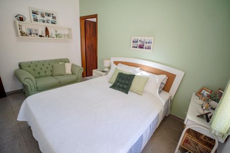 Casa à venda com 200m², 3 quartos e 3 vagasQuarto 2
