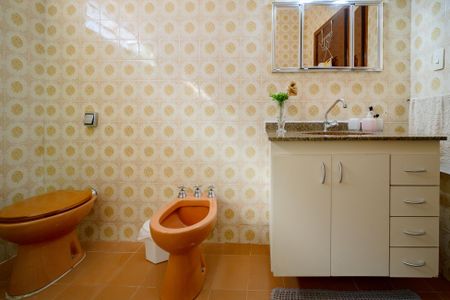 Casa à venda com 200m², 3 quartos e 3 vagasBanheiro