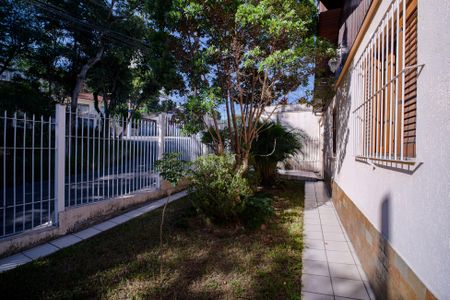 Casa à venda com 200m², 3 quartos e 3 vagasFrente