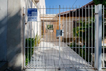 Casa à venda com 200m², 3 quartos e 3 vagasplaca instalada em 17/04/2026 com o código BALD-268