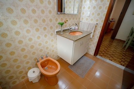 Casa à venda com 200m², 3 quartos e 3 vagasBanheiro