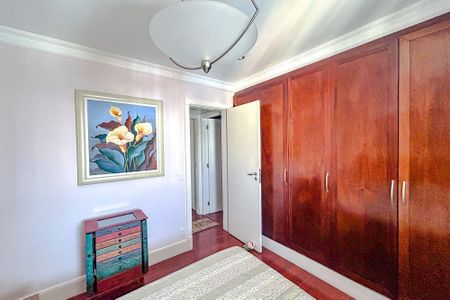 Apartamento à venda com 125m², 4 quartos e 3 vagasQuarto 1 - Suíte