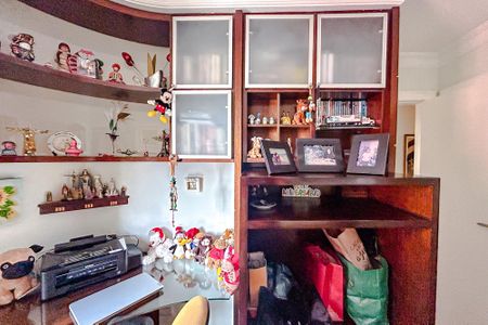 Apartamento à venda com 125m², 4 quartos e 3 vagasQuarto 2 - Suíte