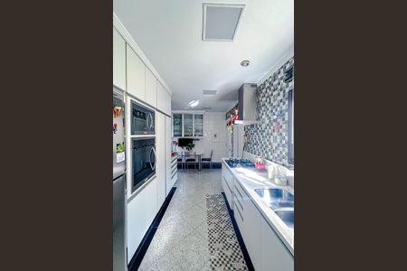 Apartamento à venda com 125m², 4 quartos e 3 vagasCozinha