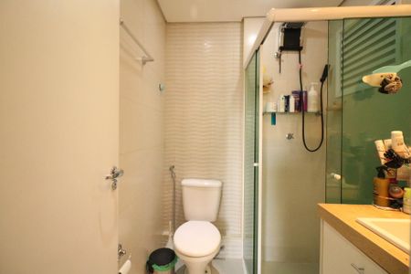 Apartamento à venda com 133m², 2 quartos e 2 vagasBanheiro da Suíte