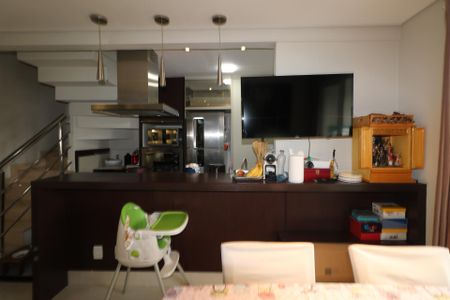 Apartamento à venda com 133m², 2 quartos e 2 vagasSala