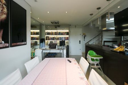 Apartamento à venda com 133m², 2 quartos e 2 vagasSala